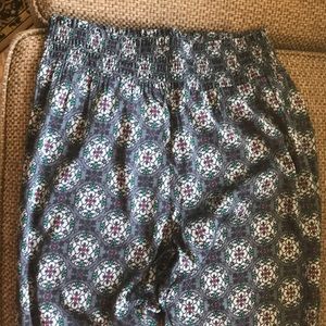 Patterned pants